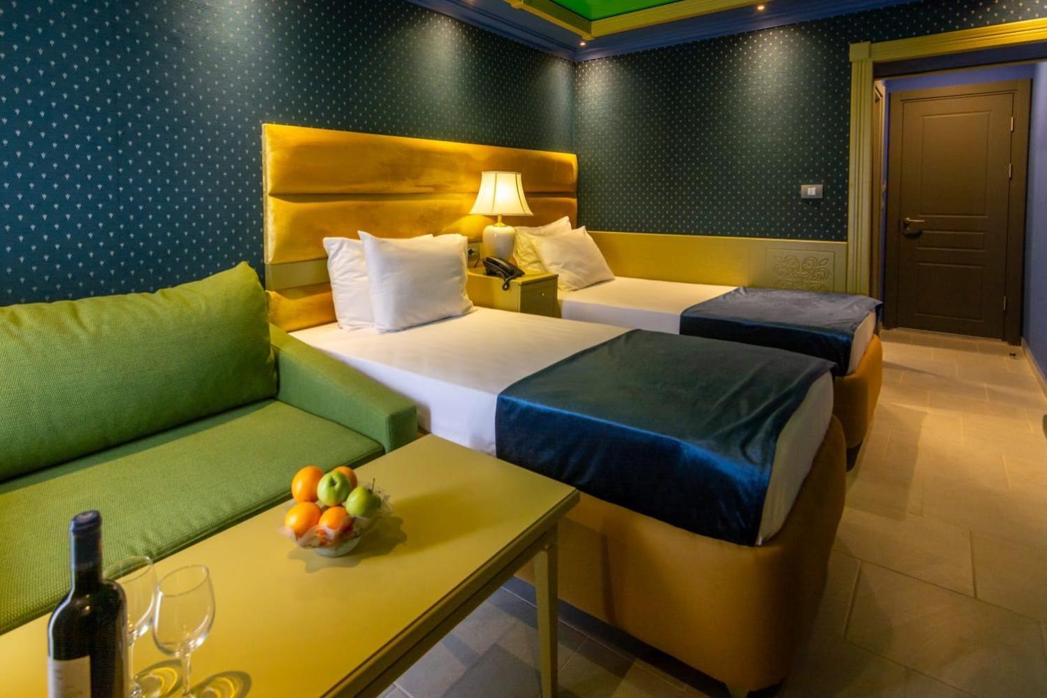 Hotel Craiova By Phoenicia Blue View Olimp Εξωτερικό φωτογραφία