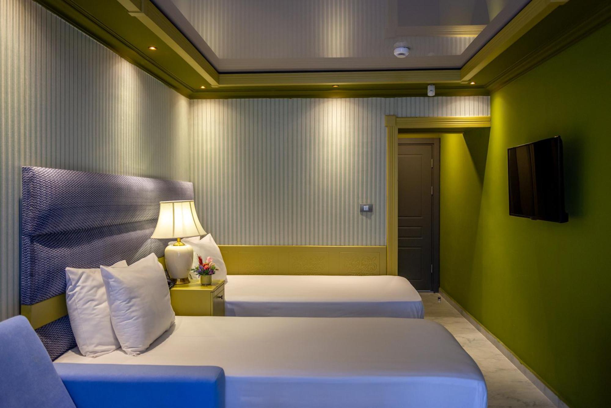 Hotel Craiova By Phoenicia Blue View Olimp Εξωτερικό φωτογραφία